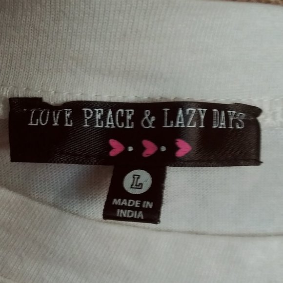 Love, Peace & Lazy Days Holy Guacamole Tee - Picture 5 of 5
